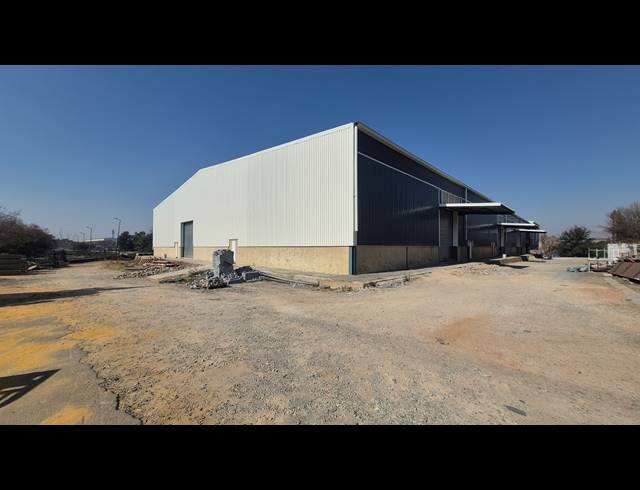 7,000M² WAREHOUSE FOR SALE IN ANDERBOLT